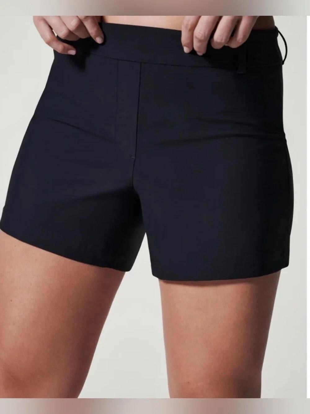 Spanx Mid Rise Sunshine Stretch Shorts Black Medium